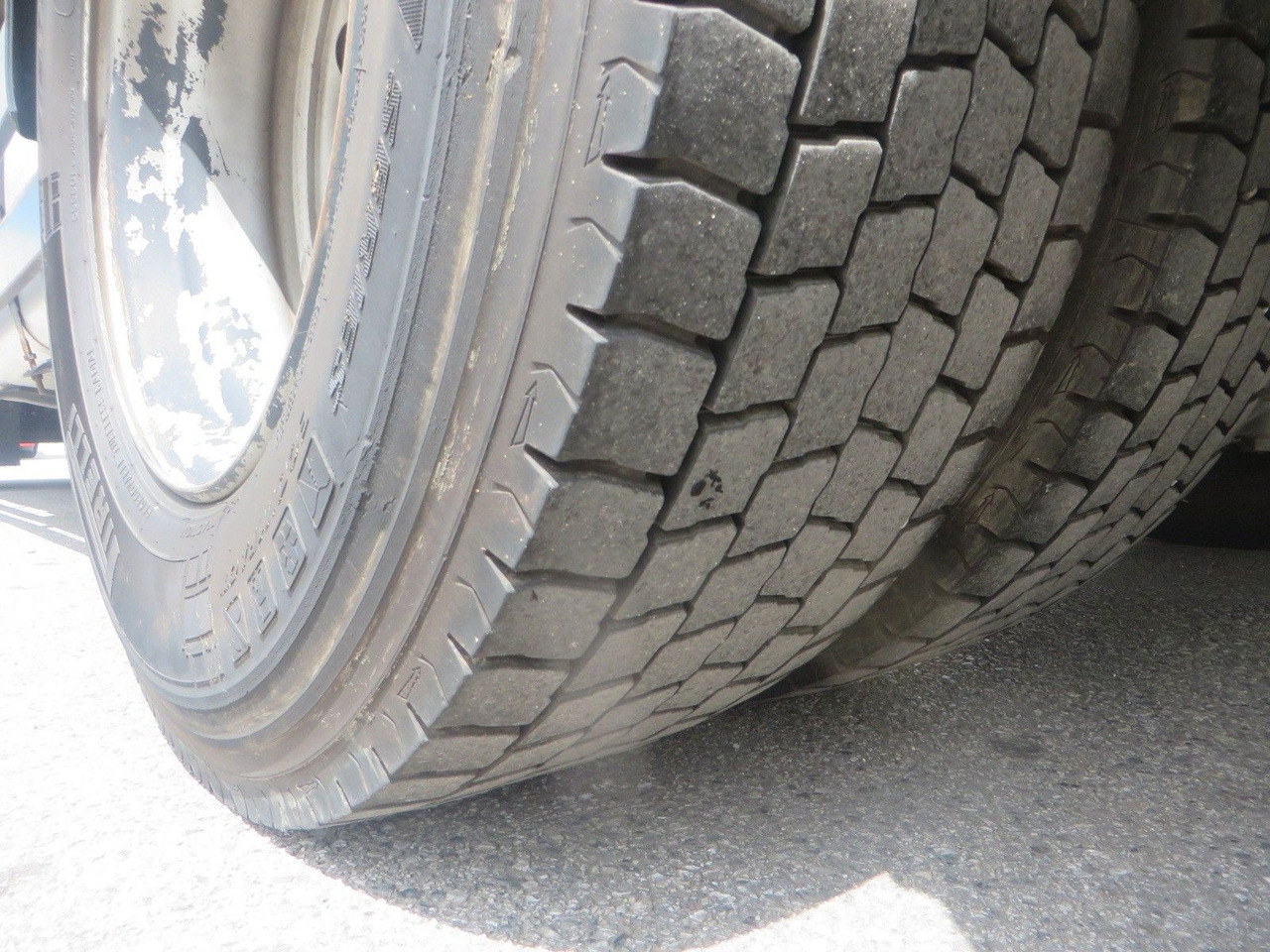 DAF CF320 4x2 18T Curtainside 7.70m - Тентованный грузовик: фото 5 DAF CF320 4x2 18T Curtainside 7.70m - Тентованный грузовик: фото 5