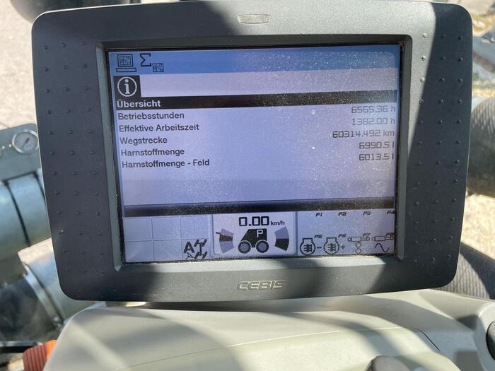 Claas Xerion 4000 - Трактор: фото 5 Claas Xerion 4000 - Трактор: фото 5