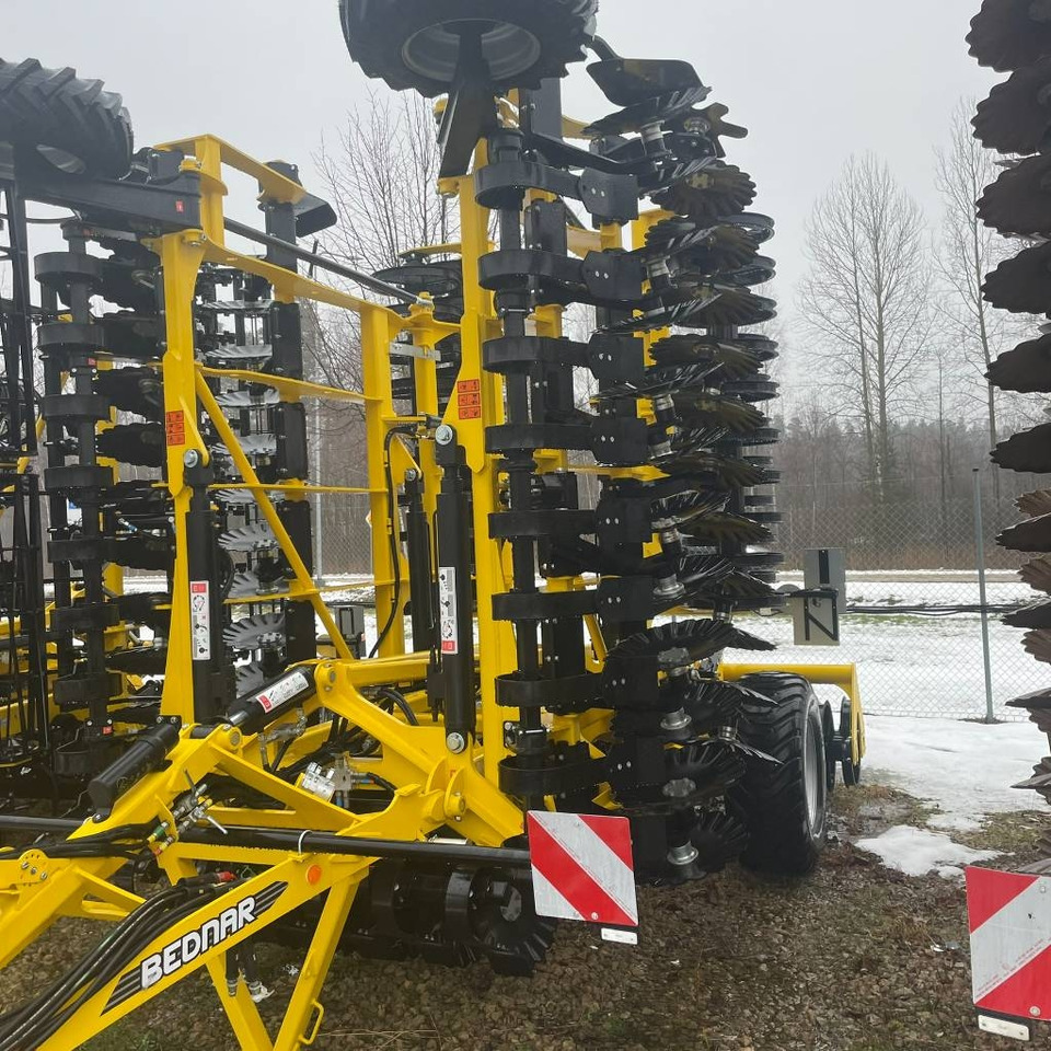 Bednar SWIFTERDISC XO 8000 F - Дисковая борона: фото 1 Bednar SWIFTERDISC XO 8000 F - Дисковая борона: фото 1