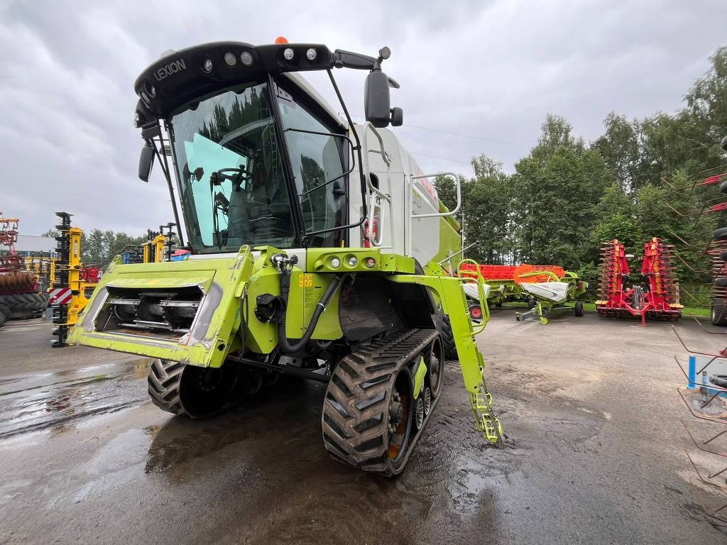 Claas Lexion 750 TT - Зерноуборочный комбайн: фото 2 Claas Lexion 750 TT - Зерноуборочный комбайн: фото 2