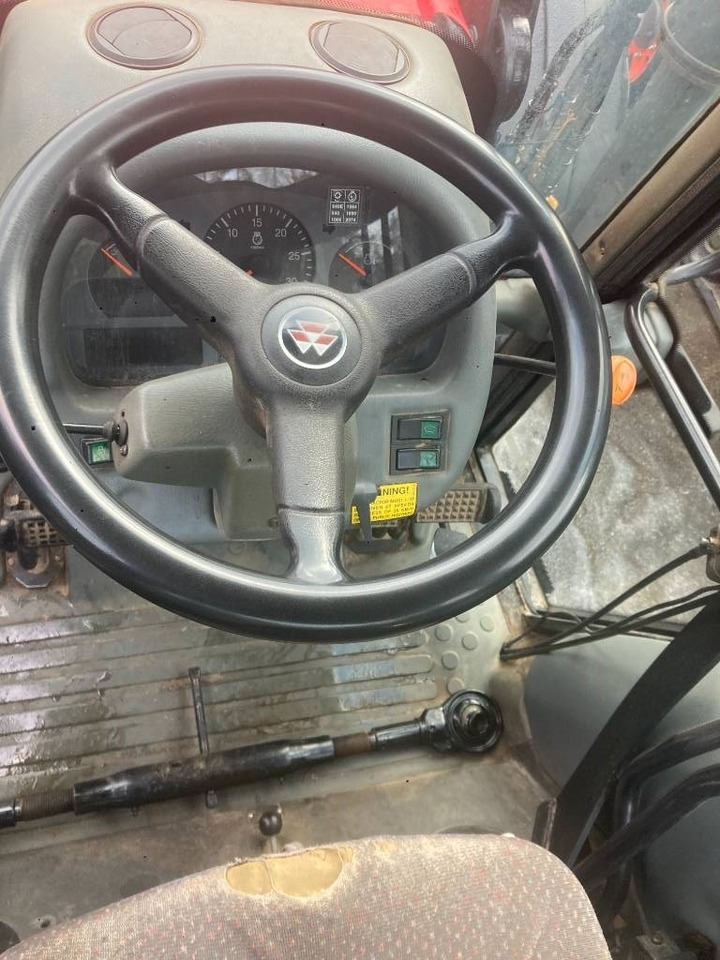 Трактор Massey Ferguson 4455: фото 14 Трактор Massey Ferguson 4455: фото 14