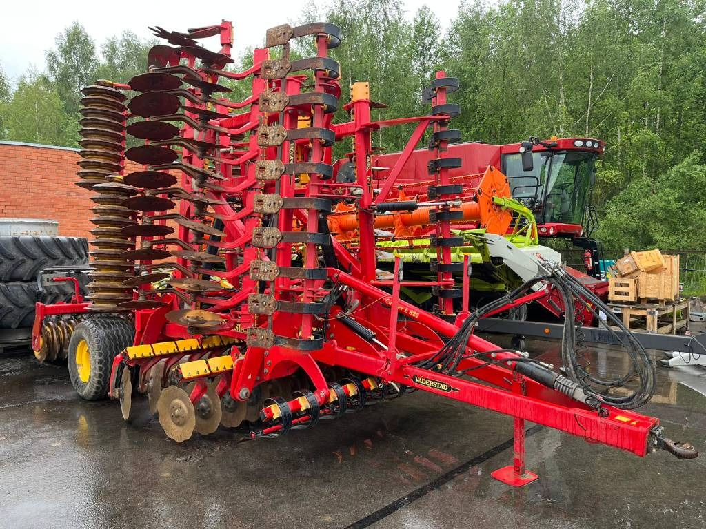 Vaderstad Carrier L 825 - Дисковая борона: фото 1 Vaderstad Carrier L 825 - Дисковая борона: фото 1
