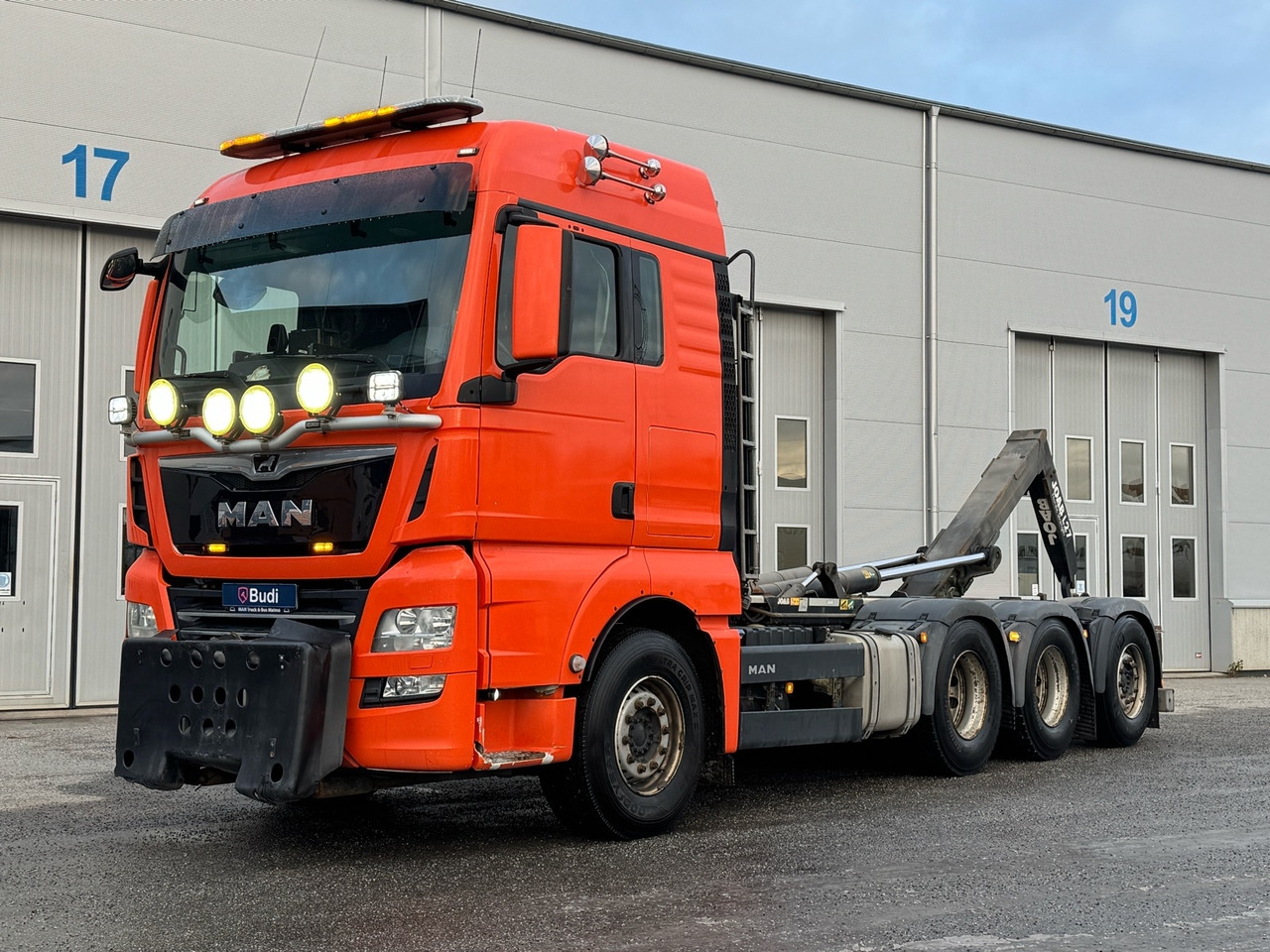 Tridemväxlare MAN TGX 92X -2019 | JOAB L27 Nordic Strength - Крюковой мультилифт: фото 1 Tridemväxlare MAN TGX 92X -2019 | JOAB L27 Nordic Strength - Крюковой мультилифт: фото 1
