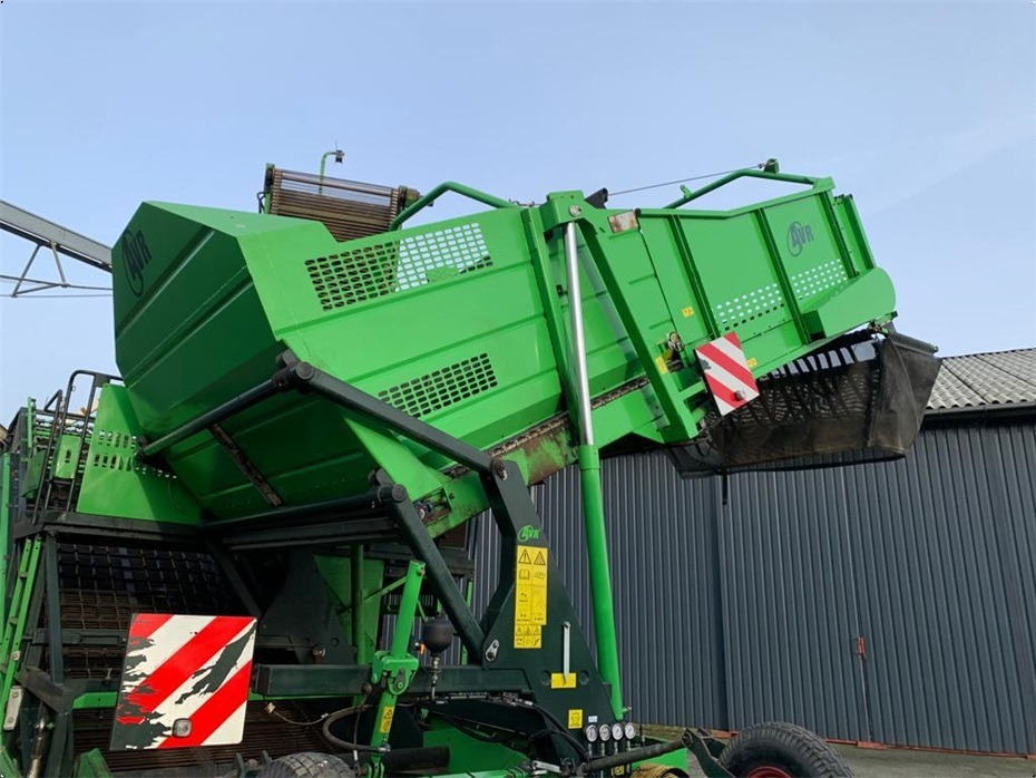 AVR
8200 Spirit Ekstra aksel med hjultræk - Картофелеуборочный комбайн: фото 4 AVR
8200 Spirit Ekstra aksel med hjultræk - Картофелеуборочный комбайн: фото 4