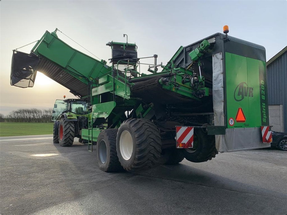 AVR
8200 Spirit Ekstra aksel med hjultræk - Картофелеуборочный комбайн: фото 1 AVR
8200 Spirit Ekstra aksel med hjultræk - Картофелеуборочный комбайн: фото 1