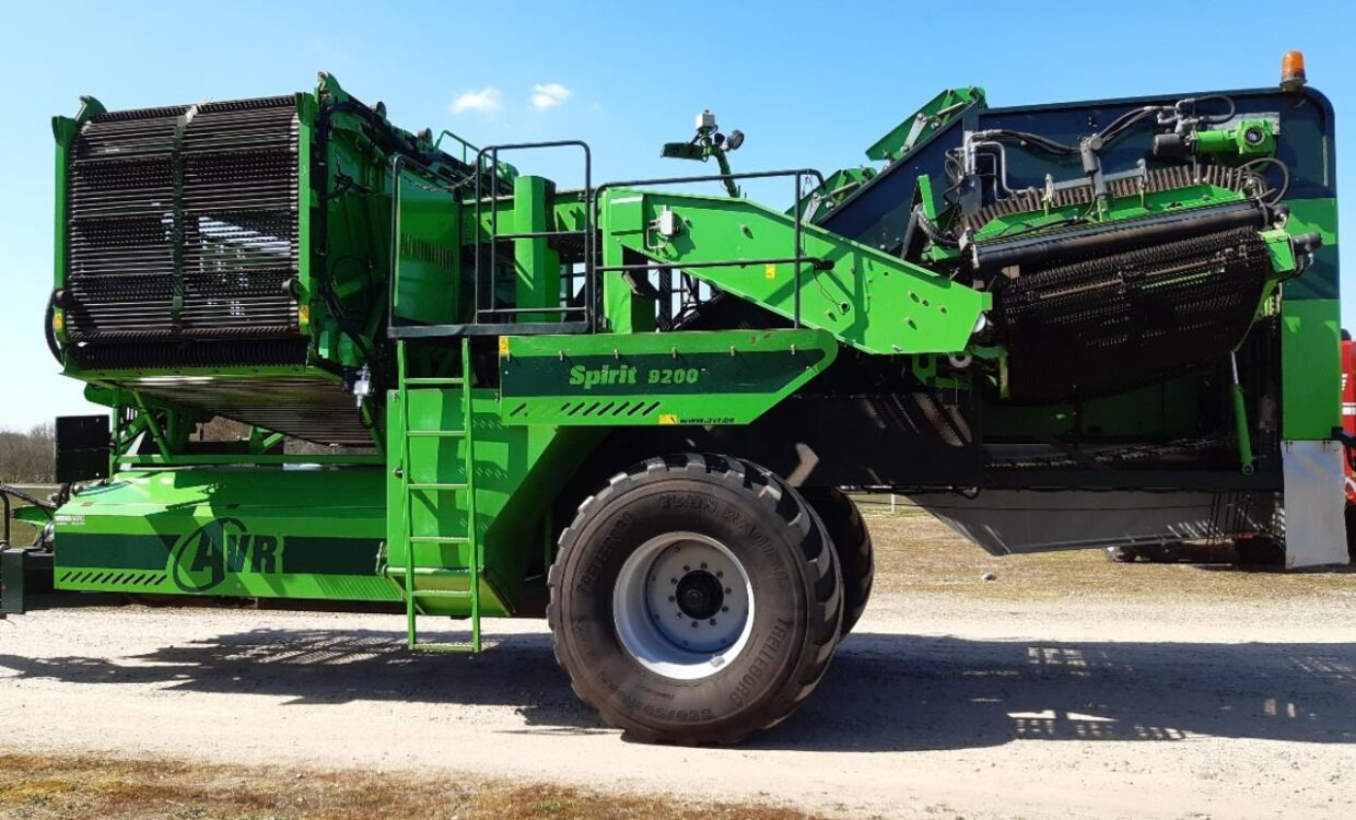 AVR SPIRIT 9200 - Картофелеуборочный комбайн: фото 1 AVR SPIRIT 9200 - Картофелеуборочный комбайн: фото 1