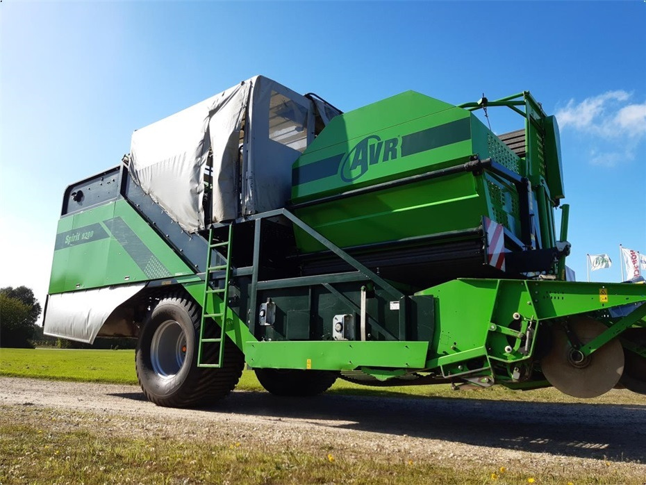 AVR
SPIRIT 9200 - Картофелеуборочный комбайн: фото 4 AVR
SPIRIT 9200 - Картофелеуборочный комбайн: фото 4
