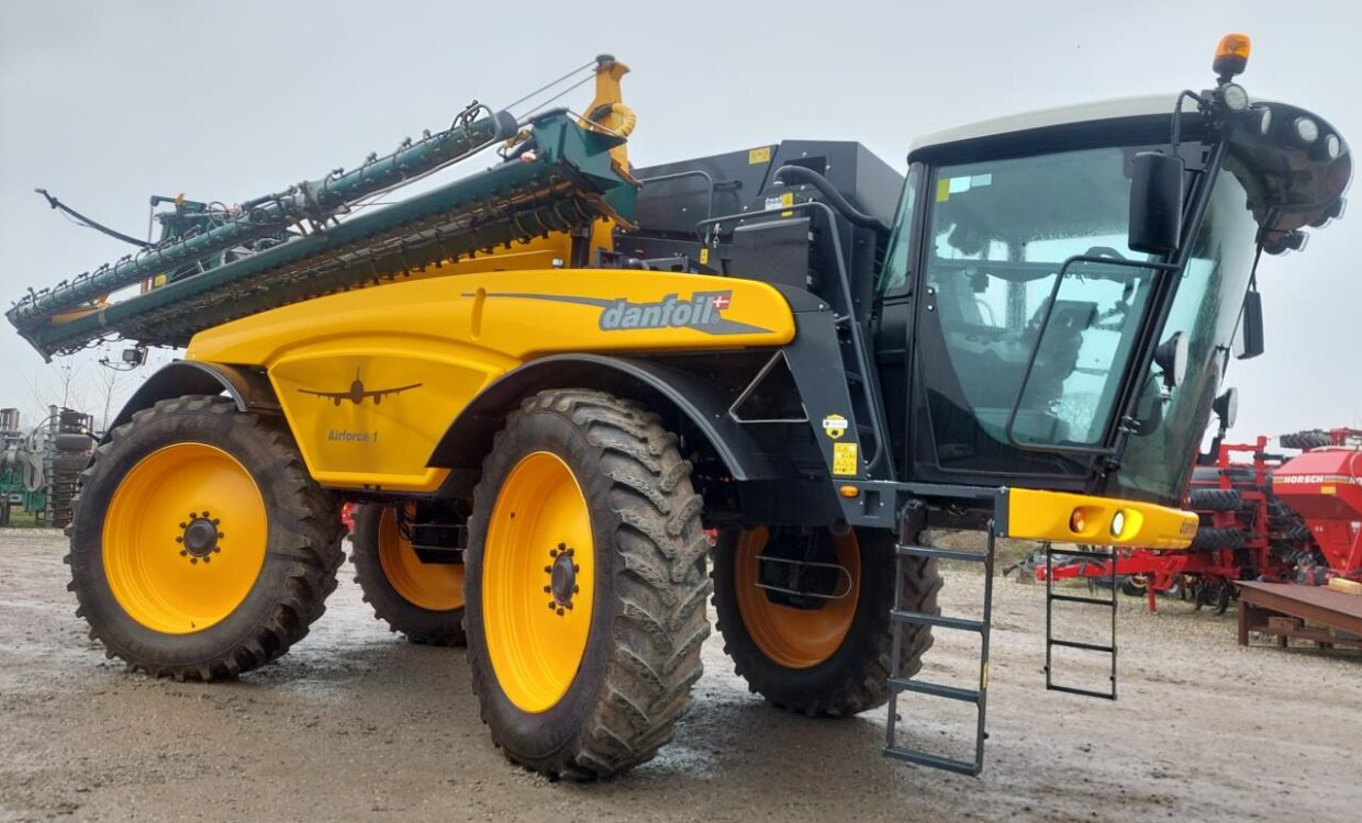 Danfoil Airforce 1 24-36 - Самоходный опрыскиватель: фото 2 Danfoil Airforce 1 24-36 - Самоходный опрыскиватель: фото 2