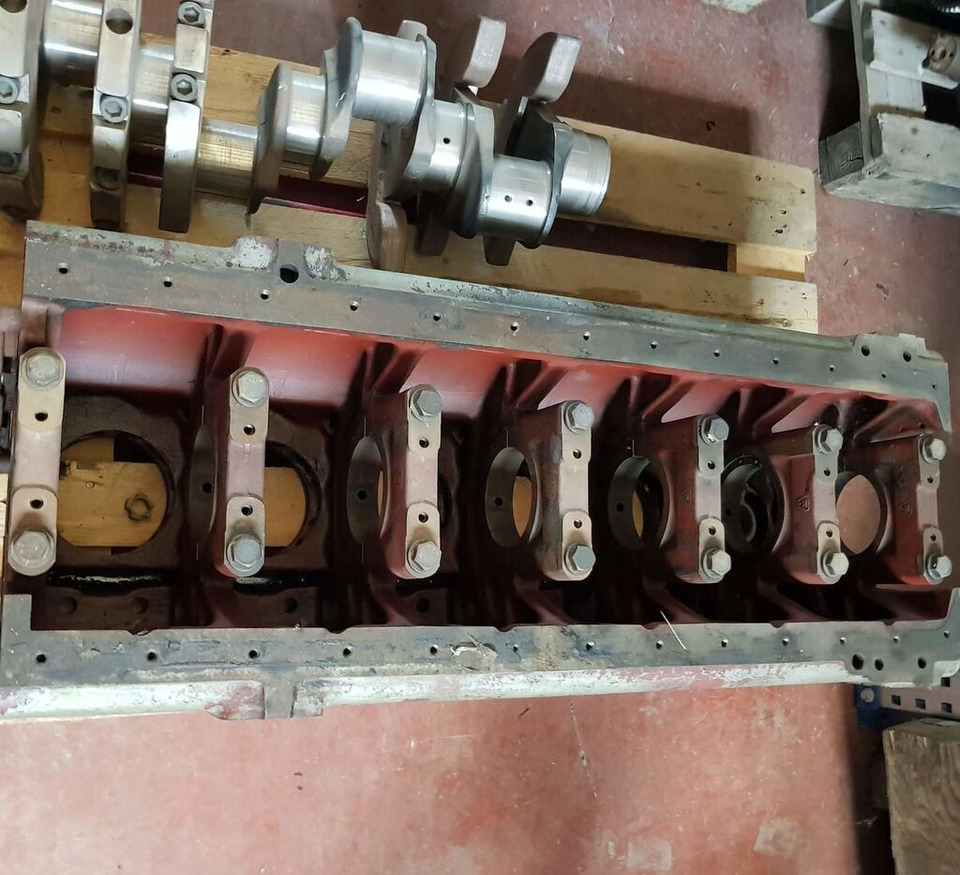 Deutz F6L 413 R 5 8865514 Deutz F6L 413 R - Блок цилиндров для Грузовиков: фото 3 Deutz F6L 413 R 5 8865514 Deutz F6L 413 R - Блок цилиндров для Грузовиков: фото 3