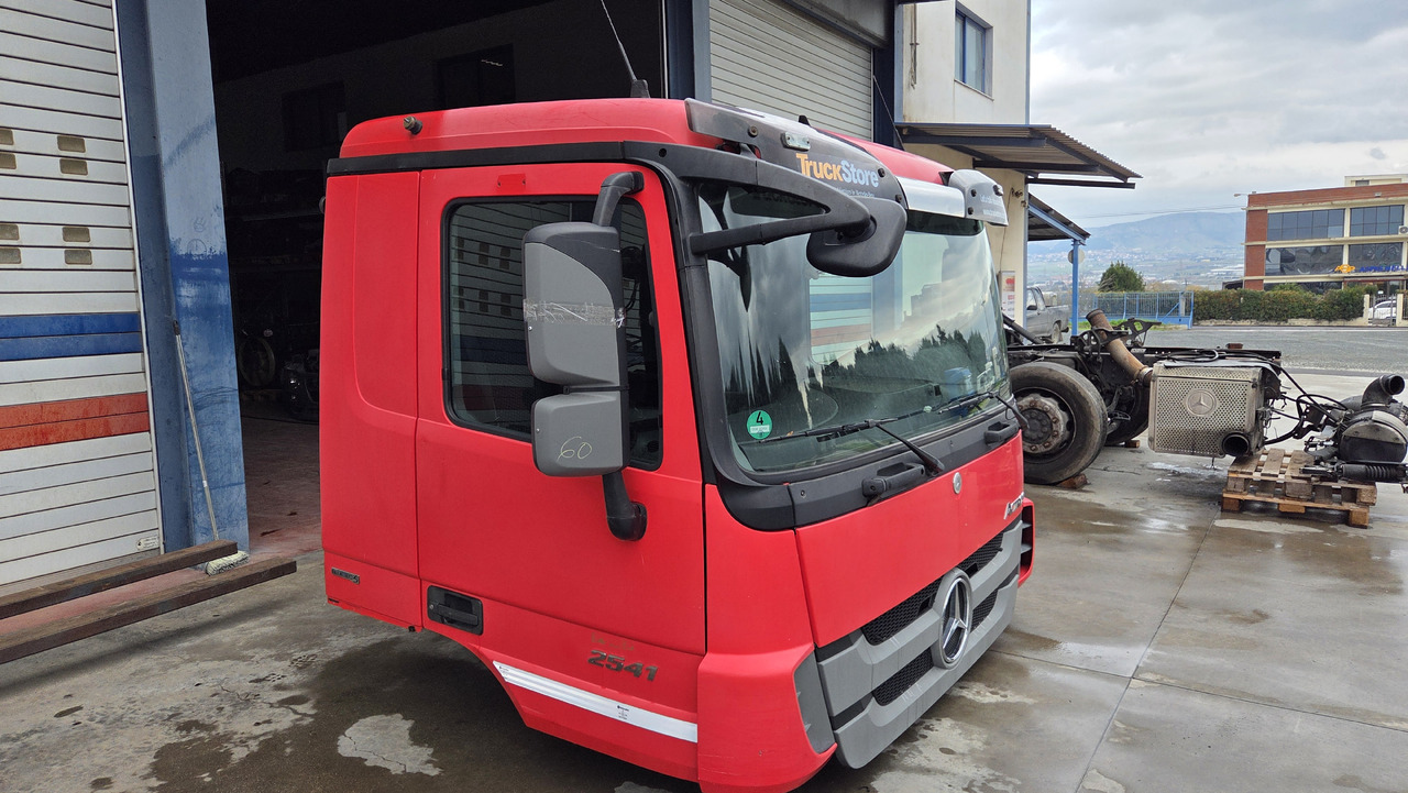 MERCEDES-BENZ CABIN ACTROS MP3 MEDIUM - Кабина для Грузовиков: фото 3 MERCEDES-BENZ CABIN ACTROS MP3 MEDIUM - Кабина для Грузовиков: фото 3