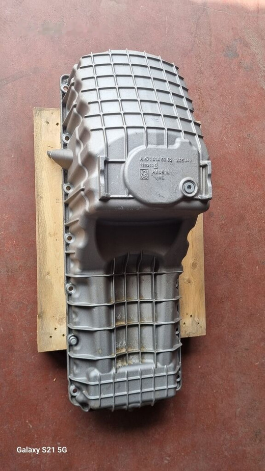 Mercedes-Benz OIL PAN ACTROS MP4 A4730102213 Mercedes-Benz ACTROS MP4 EURO 6 - Картер для Грузовиков: фото 3 Mercedes-Benz OIL PAN ACTROS MP4 A4730102213 Mercedes-Benz ACTROS MP4 EURO 6 - Картер для Грузовиков: фото 3