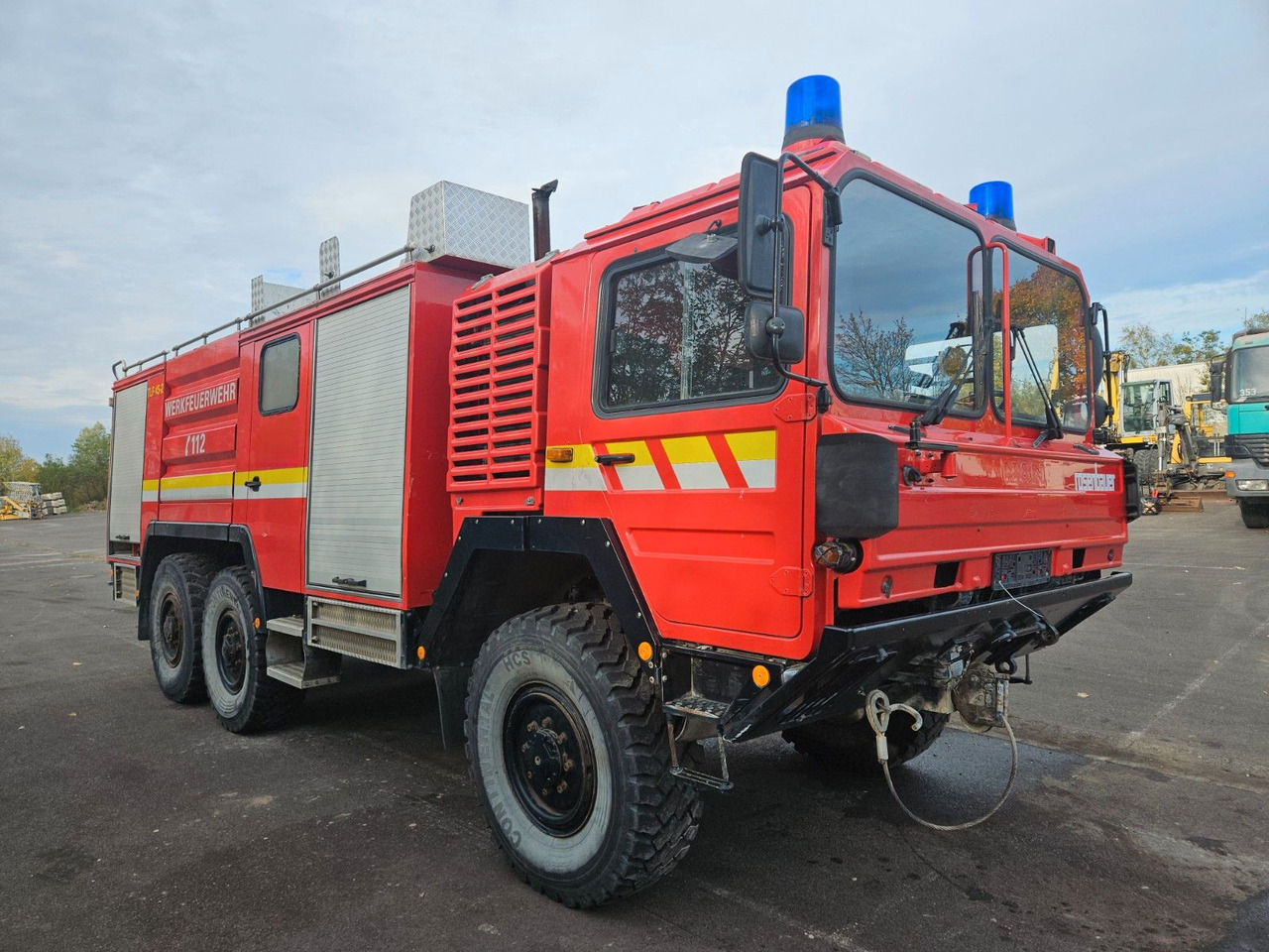 MAN KAT 6x6 Tanklöschfahrzeug - Грузовик-цистерна: фото 2 MAN KAT 6x6 Tanklöschfahrzeug - Грузовик-цистерна: фото 2