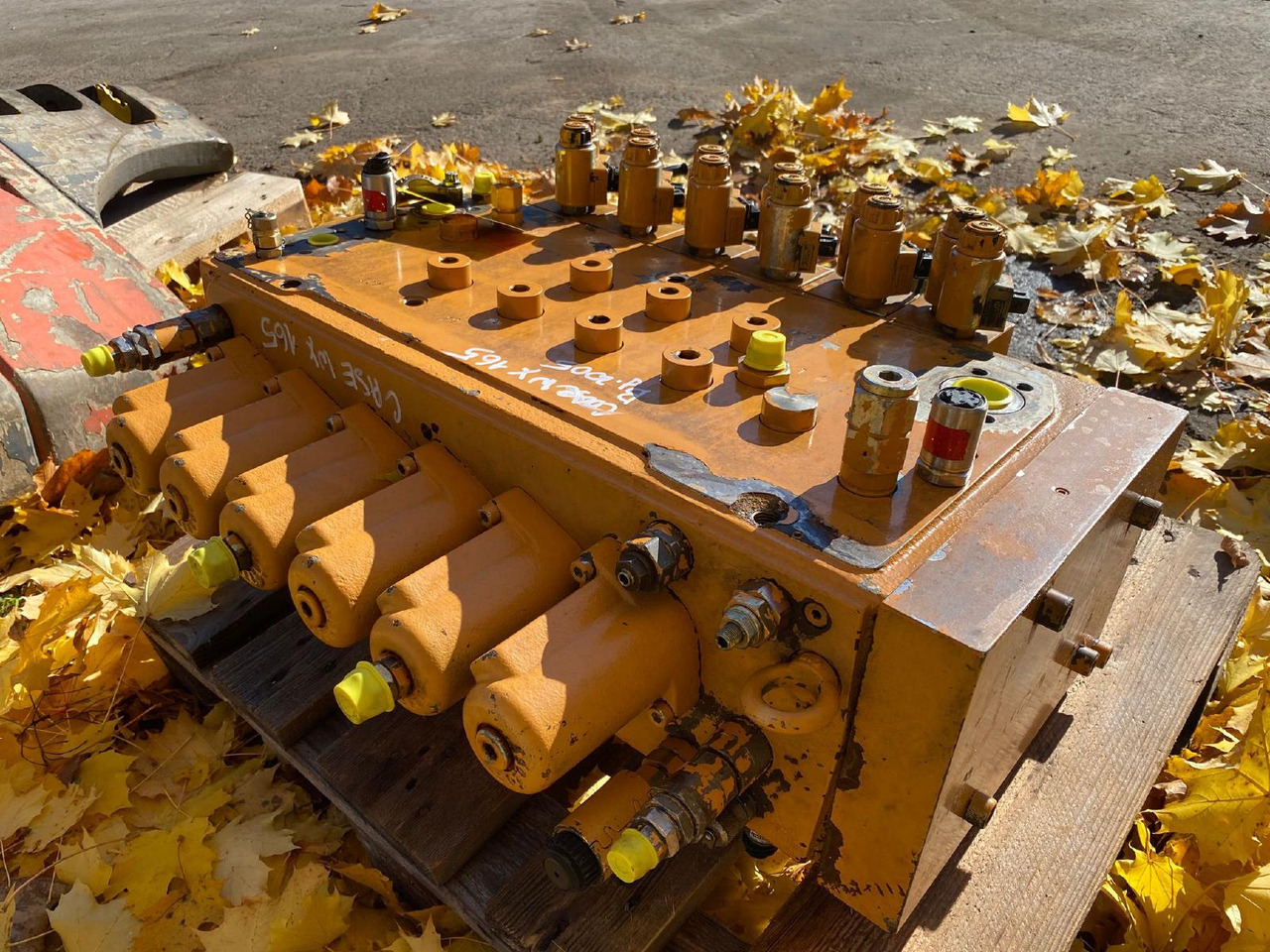 Case WX 165 - Гидравлический клапан для Строительной техники: фото 1 Case WX 165 - Гидравлический клапан для Строительной техники: фото 1