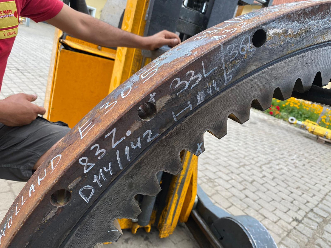 Holland E305 - Поворотное кольцо для Строительной техники: фото 2 Holland E305 - Поворотное кольцо для Строительной техники: фото 2