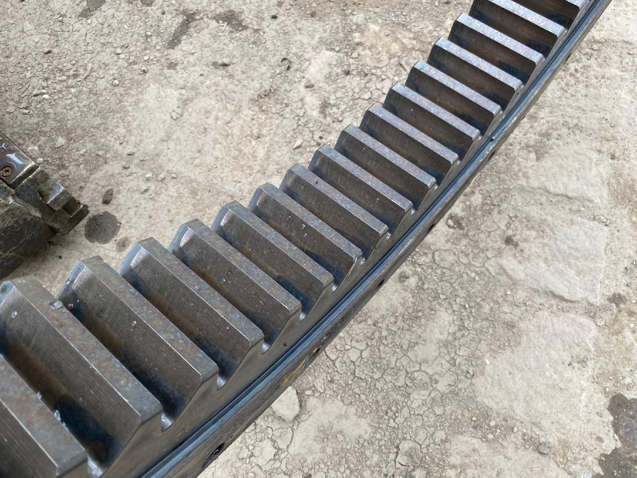 Holland E305 - Поворотное кольцо для Строительной техники: фото 3 Holland E305 - Поворотное кольцо для Строительной техники: фото 3