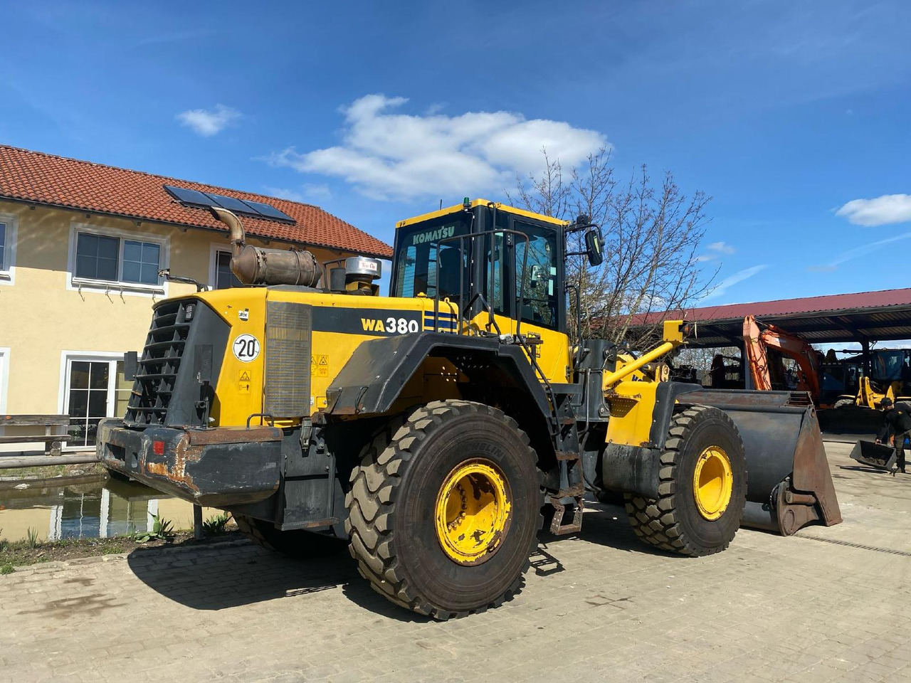 Колёсный погрузчик Komatsu WA 380: фото 9