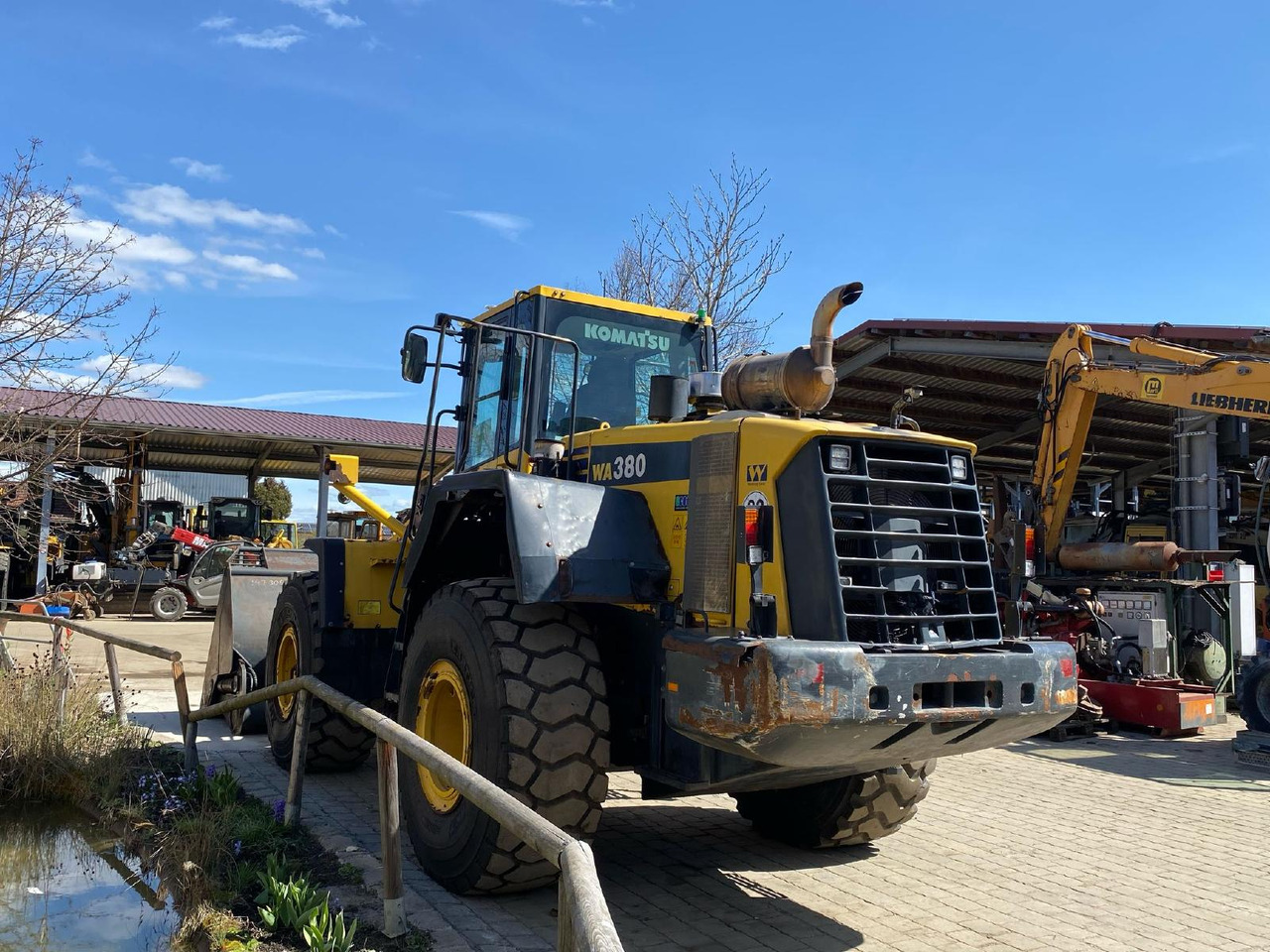 Колёсный погрузчик Komatsu WA 380: фото 6