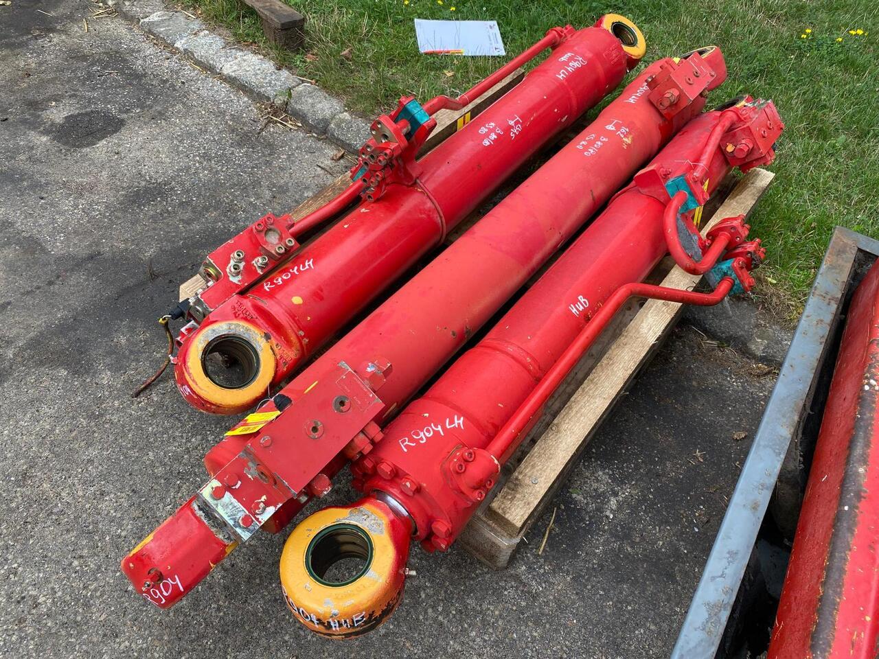 Liebherr R 904 LIT - Гидравлический цилиндр для Строительной техники: фото 3 Liebherr R 904 LIT - Гидравлический цилиндр для Строительной техники: фото 3