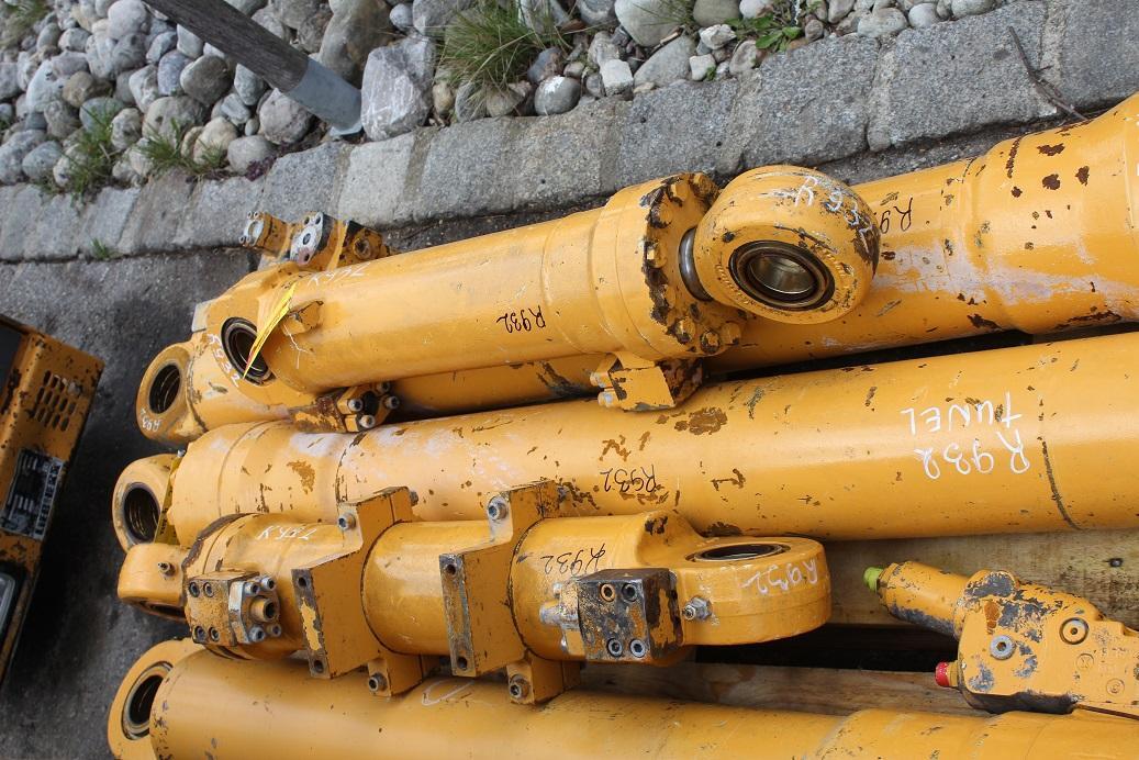 Liebherr R 932 LIT Tunnel - Гидравлический цилиндр для Строительной техники: фото 5 Liebherr R 932 LIT Tunnel - Гидравлический цилиндр для Строительной техники: фото 5