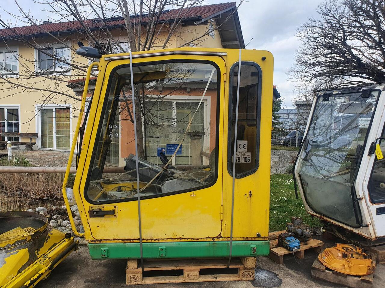 Liebherr R 942 - Кабина для Гусеничных экскаваторов: фото 3 Liebherr R 942 - Кабина для Гусеничных экскаваторов: фото 3