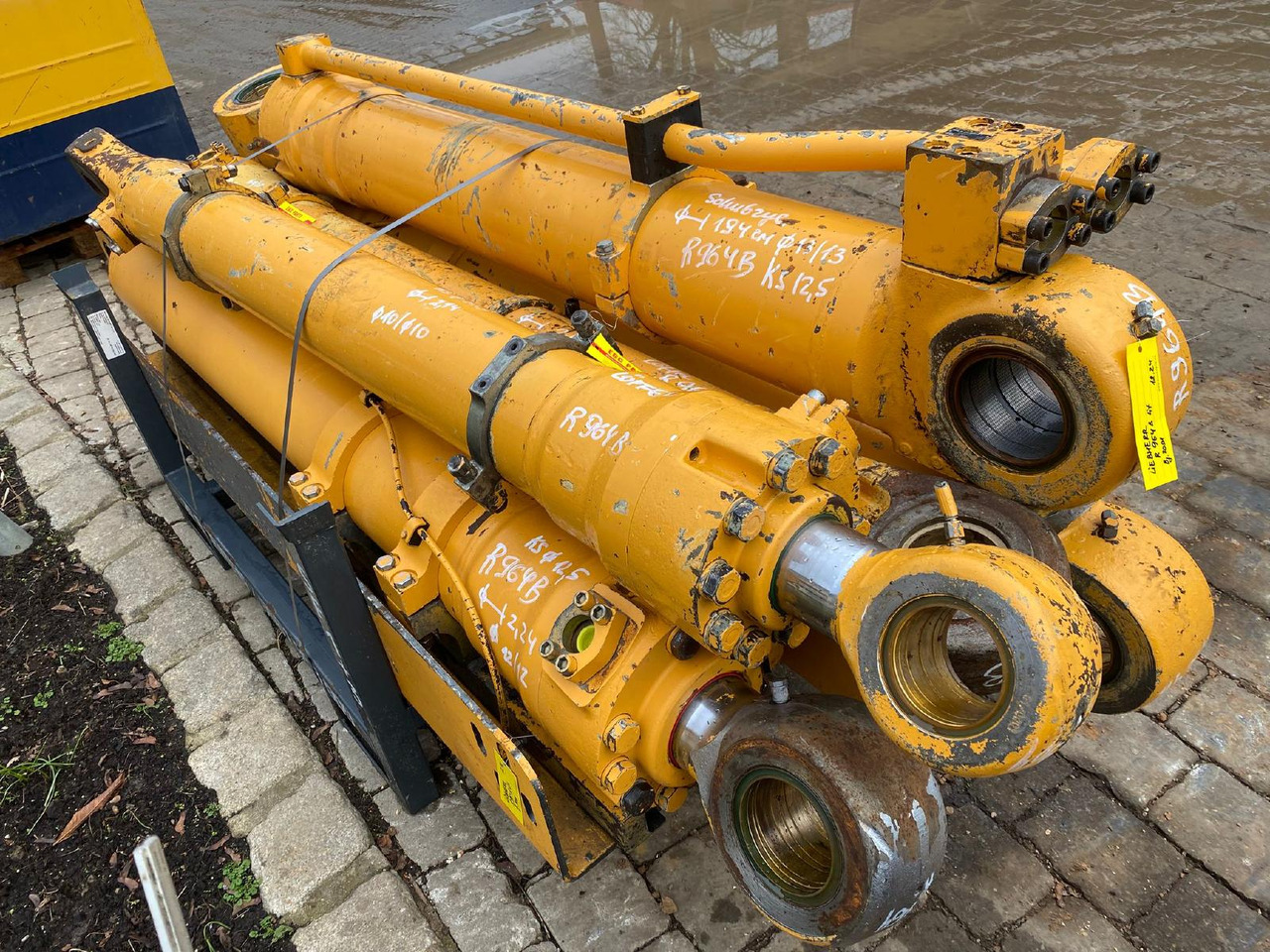 Liebherr R 964 B LIT - Гидравлический цилиндр для Строительной техники: фото 3 Liebherr R 964 B LIT - Гидравлический цилиндр для Строительной техники: фото 3