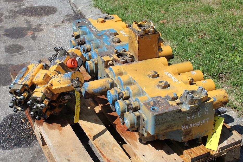 Liebherr R 974 - Гидравлический клапан для Строительной техники: фото 2 Liebherr R 974 - Гидравлический клапан для Строительной техники: фото 2