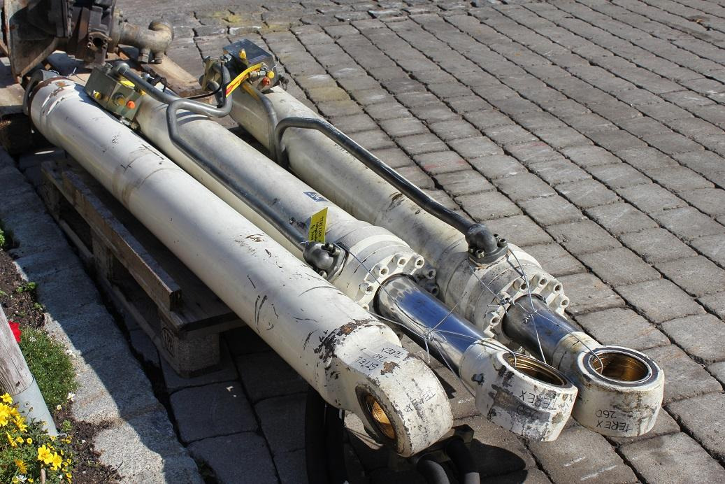 Terex TC 260 LC - Гидравлический цилиндр для Строительной техники: фото 4 Terex TC 260 LC - Гидравлический цилиндр для Строительной техники: фото 4