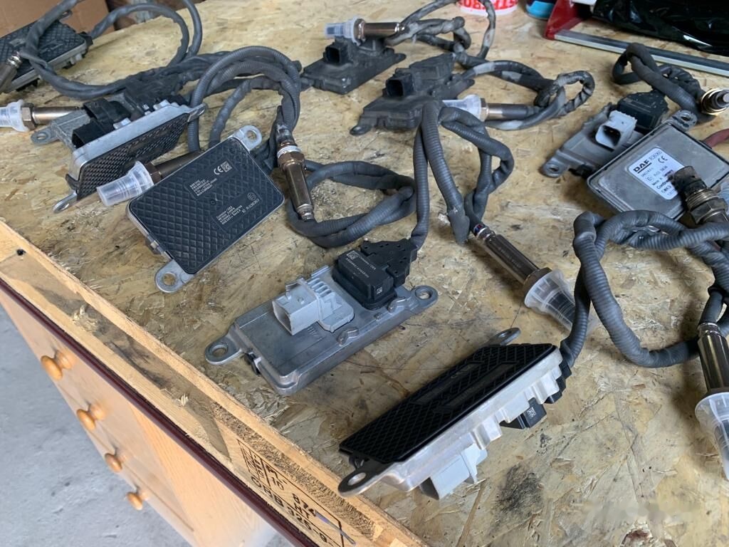 Cummins DAF euro 6 / euro 5 do regeneracji 5WK96751C DAF 4326862 Czujnik NOX, SONDA PRZED KATALIZATOREM Oryginał truck - Выхлопная система для Грузовиков: фото 1 Cummins DAF euro 6 / euro 5 do regeneracji 5WK96751C DAF 4326862 Czujnik NOX, SONDA PRZED KATALIZATOREM Oryginał truck - Выхлопная система для Грузовиков: фото 1