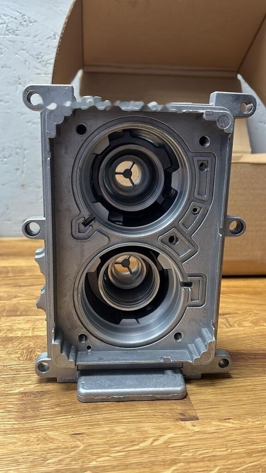 Korpus zaworu Tebs E Premium / standard 4801020330 / 4801020600 Schmitz Cargobull - Тормозной клапан для Прицепов: фото 2 Korpus zaworu Tebs E Premium / standard 4801020330 / 4801020600 Schmitz Cargobull - Тормозной клапан для Прицепов: фото 2