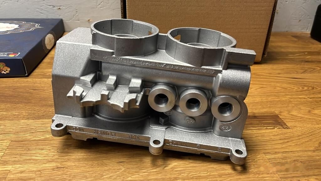 Korpus zaworu Tebs E Premium / standard 4801020330 / 4801020600 Schmitz Cargobull - Тормозной клапан для Прицепов: фото 1 Korpus zaworu Tebs E Premium / standard 4801020330 / 4801020600 Schmitz Cargobull - Тормозной клапан для Прицепов: фото 1