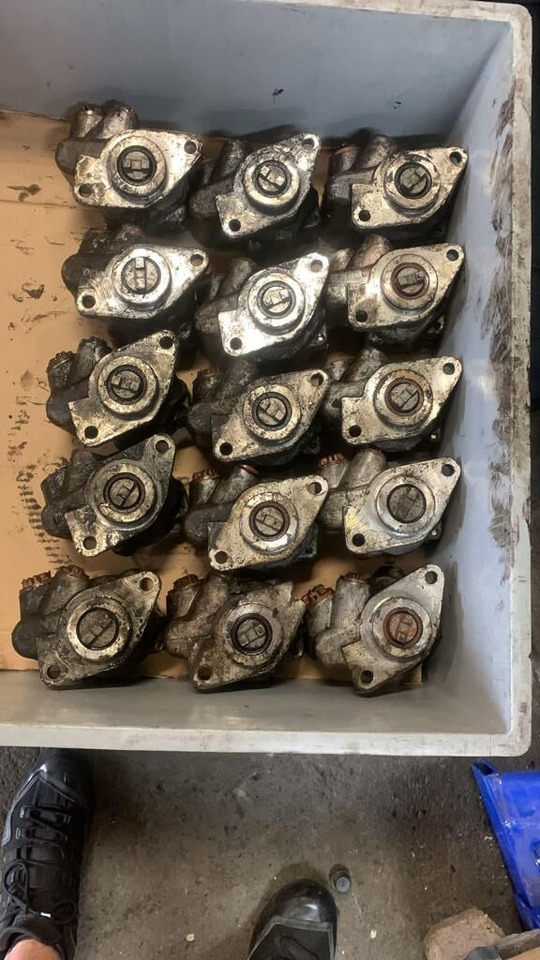 MAN ZF TGA MAN truck - Насос гидроусилителя для Грузовиков: фото 1 MAN ZF TGA MAN truck - Насос гидроусилителя для Грузовиков: фото 1