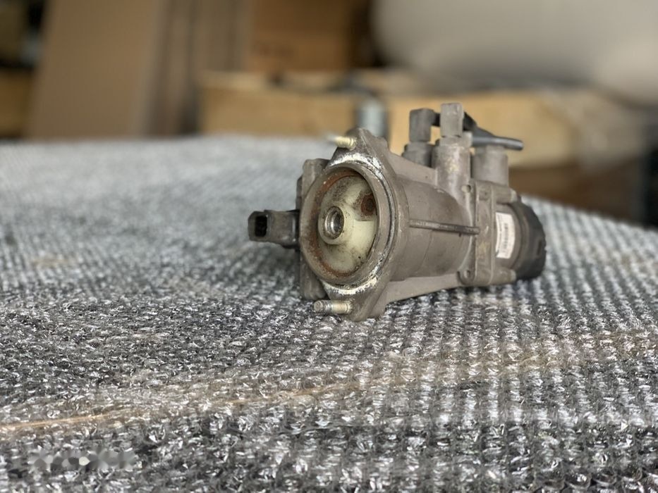 MAN zawór główny hamulcowy oryginał hurt K000926 MAN TGA K000926 - Тормозной цилиндр для Грузовиков: фото 2 MAN zawór główny hamulcowy oryginał hurt K000926 MAN TGA K000926 - Тормозной цилиндр для Грузовиков: фото 2