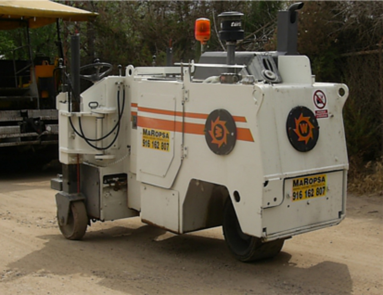 Fresadora de asfalto Wirtgen W 350 - Дорожная фреза: фото 1 Fresadora de asfalto Wirtgen W 350 - Дорожная фреза: фото 1