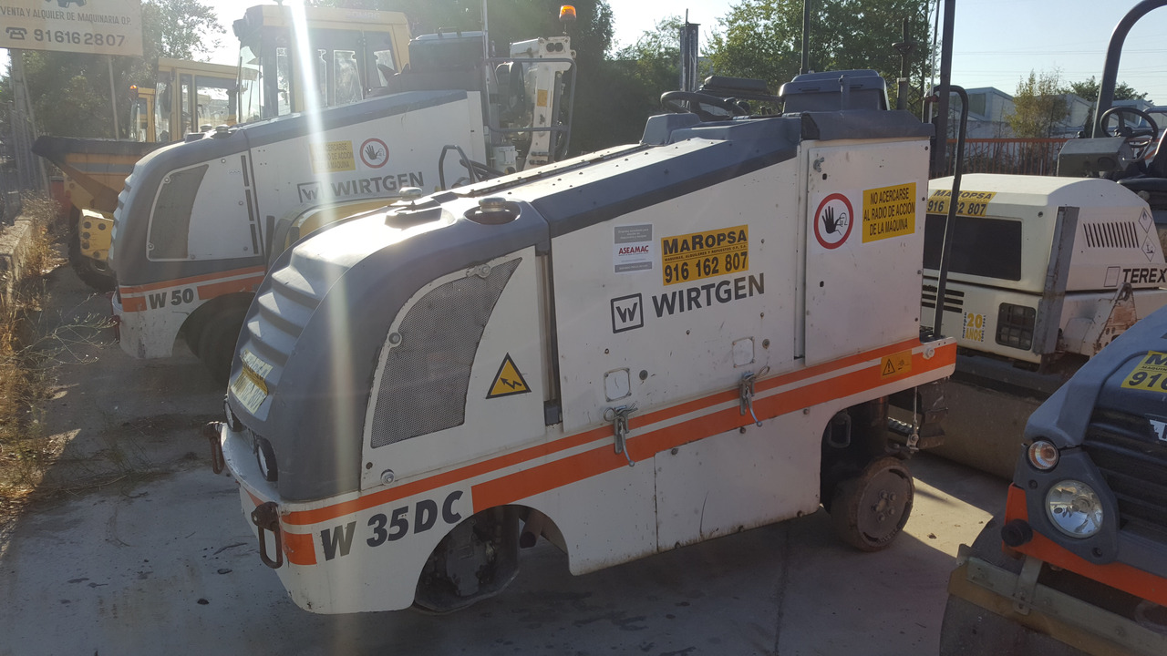 Fresadora de asfalto Wirtgen W 35DC - Дорожная фреза: фото 1 Fresadora de asfalto Wirtgen W 35DC - Дорожная фреза: фото 1