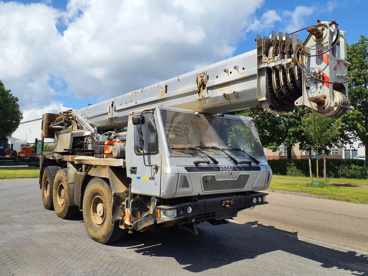 Grove GMK 3055 - Мобильный кран: фото 2 Grove GMK 3055 - Мобильный кран: фото 2