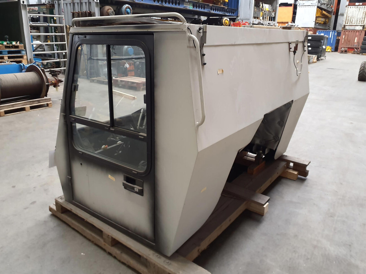 Grove Krupp KMK lower cabin - Кабина для Мобильных кранов: фото 4 Grove Krupp KMK lower cabin - Кабина для Мобильных кранов: фото 4