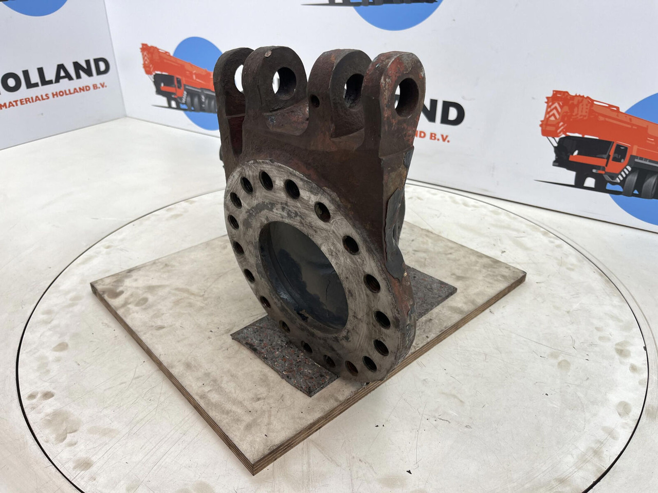 Krupp KMK 3045 Steering knuckle 16 holes - Поворотный кулак для Мобильных кранов: фото 4 Krupp KMK 3045 Steering knuckle 16 holes - Поворотный кулак для Мобильных кранов: фото 4