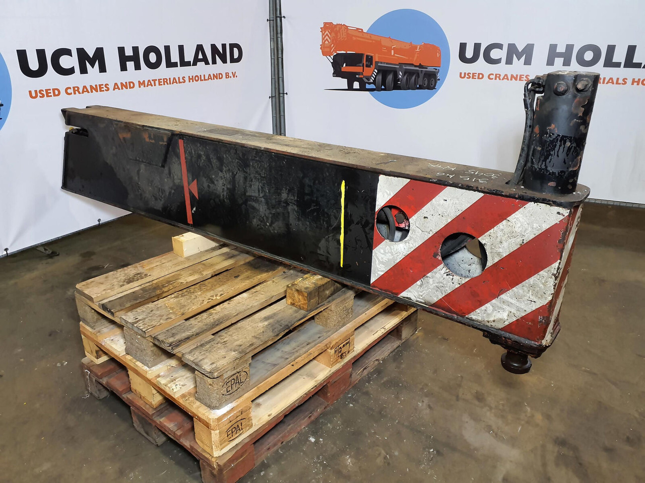 Krupp KMK 3045 outrigger beam complete - Подвеска для Мобильных кранов: фото 1 Krupp KMK 3045 outrigger beam complete - Подвеска для Мобильных кранов: фото 1