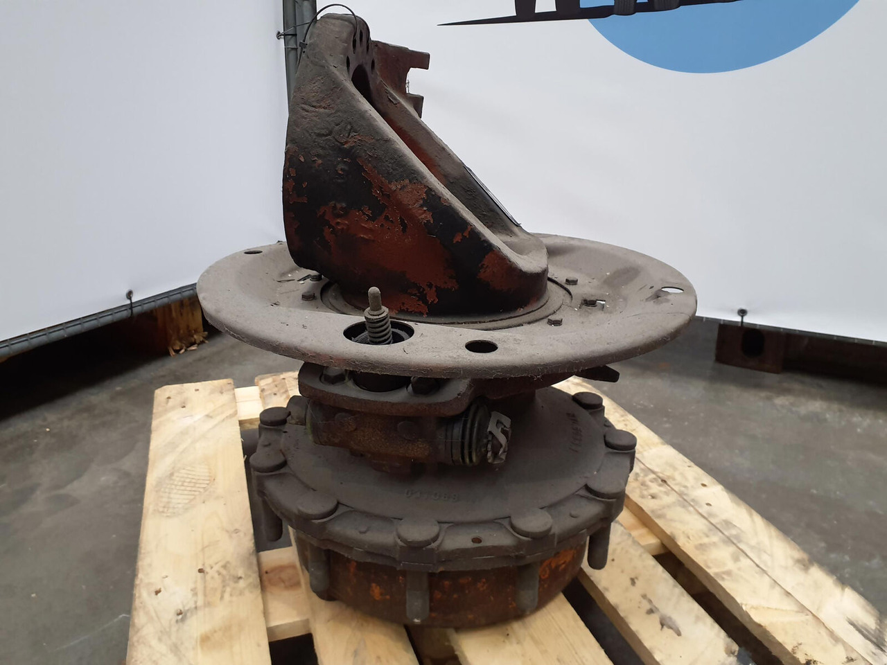 Krupp KMK 4070 Megatrak axle housing - Поворотный кулак для Мобильных кранов: фото 1 Krupp KMK 4070 Megatrak axle housing - Поворотный кулак для Мобильных кранов: фото 1