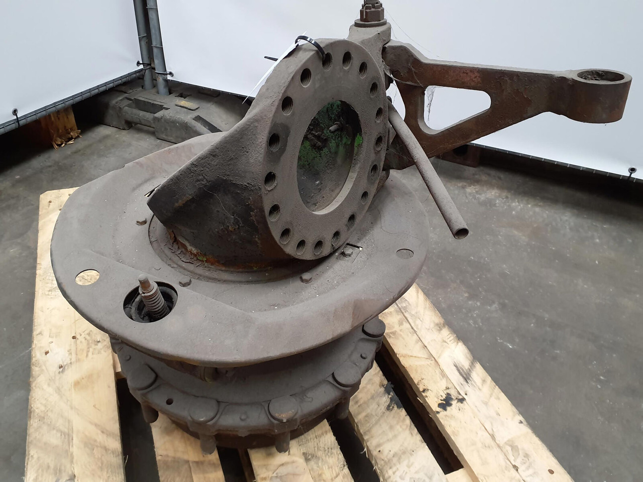 Krupp KMK 4070 Megatrak axle housing - Поворотный кулак для Мобильных кранов: фото 4 Krupp KMK 4070 Megatrak axle housing - Поворотный кулак для Мобильных кранов: фото 4