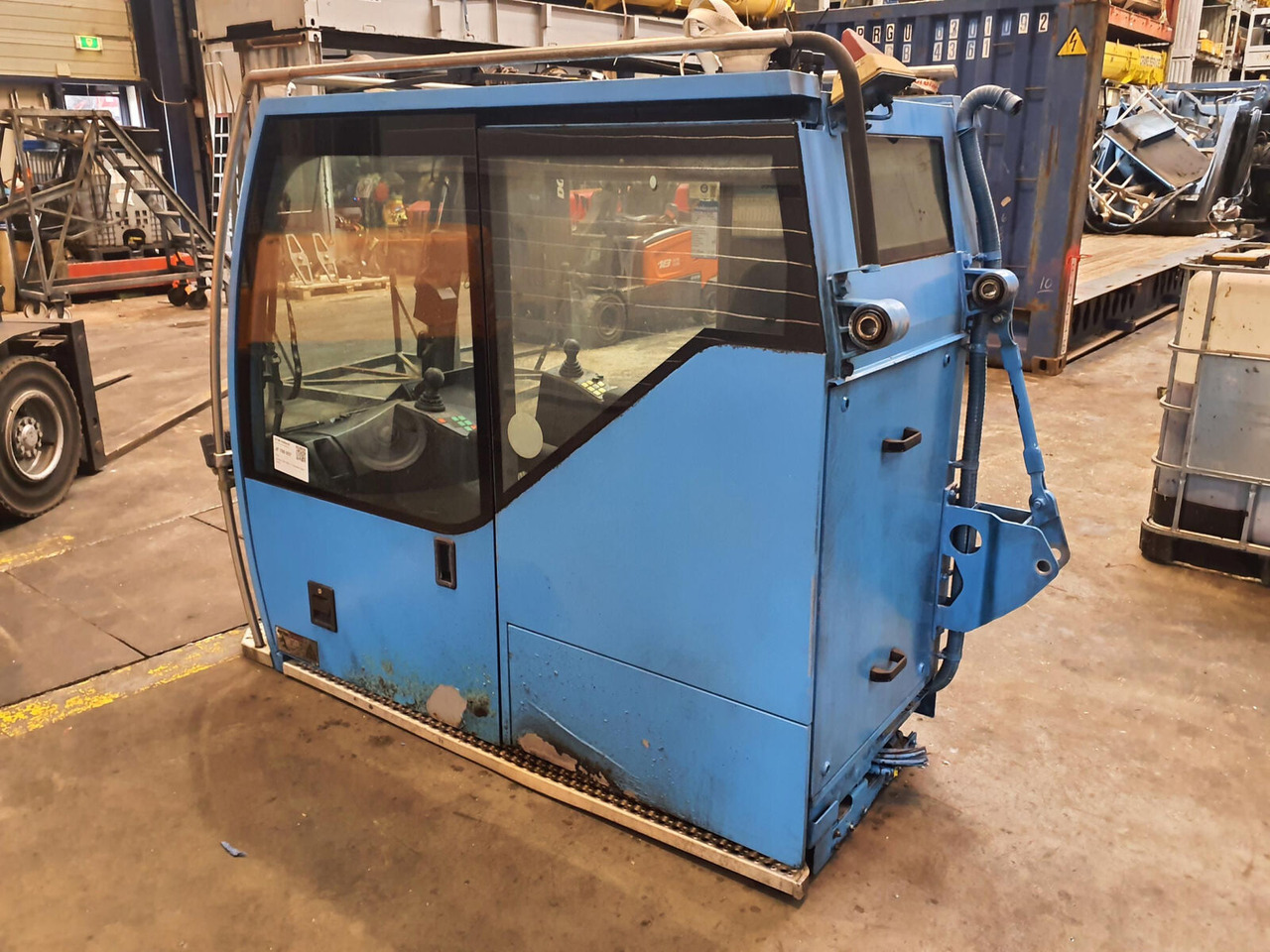 Liebherr LTM 1400-7.1 upper cabin - Кабина для Мобильных кранов: фото 2 Liebherr LTM 1400-7.1 upper cabin - Кабина для Мобильных кранов: фото 2