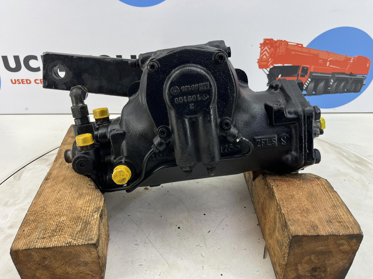 Terex AC 50-1 steering box with lever - Рулевой механизм для Мобильных кранов: фото 5 Terex AC 50-1 steering box with lever - Рулевой механизм для Мобильных кранов: фото 5