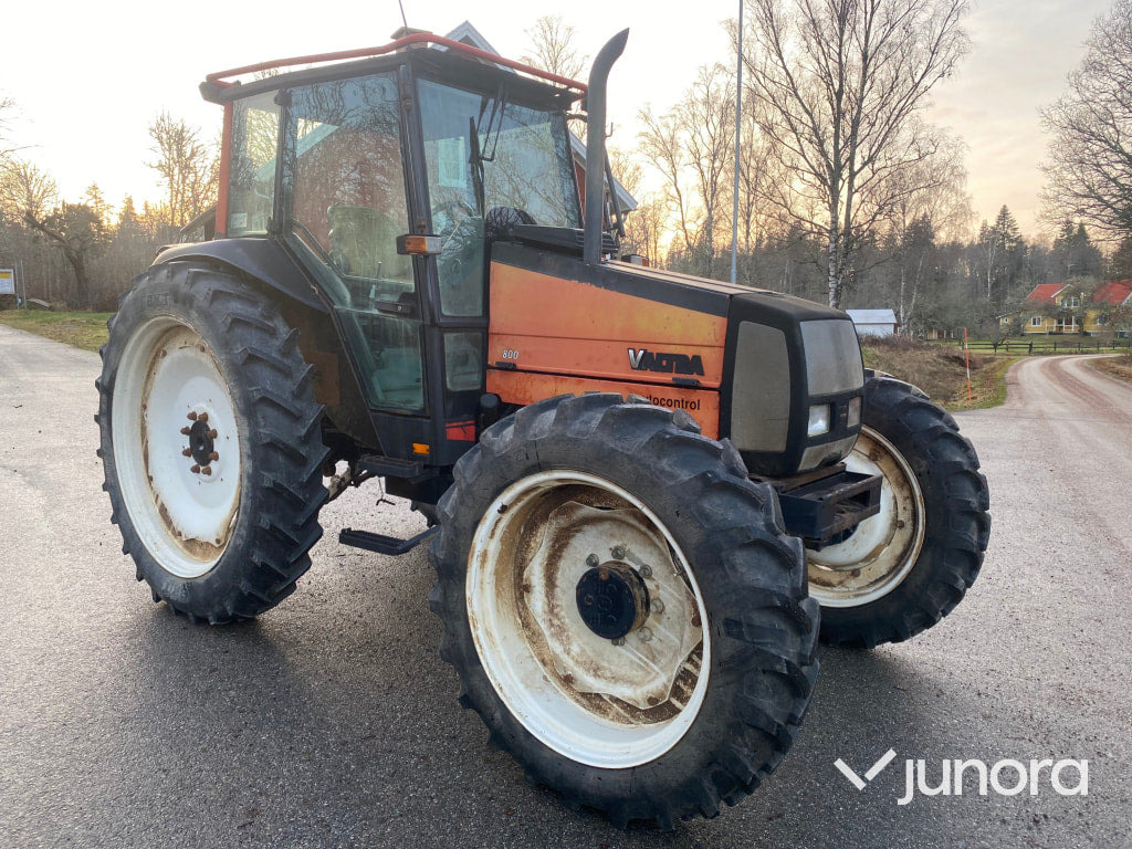 Traktor – Valtra Valmet 800 (2001) - Трактор: фото 3 Traktor – Valtra Valmet 800 (2001) - Трактор: фото 3