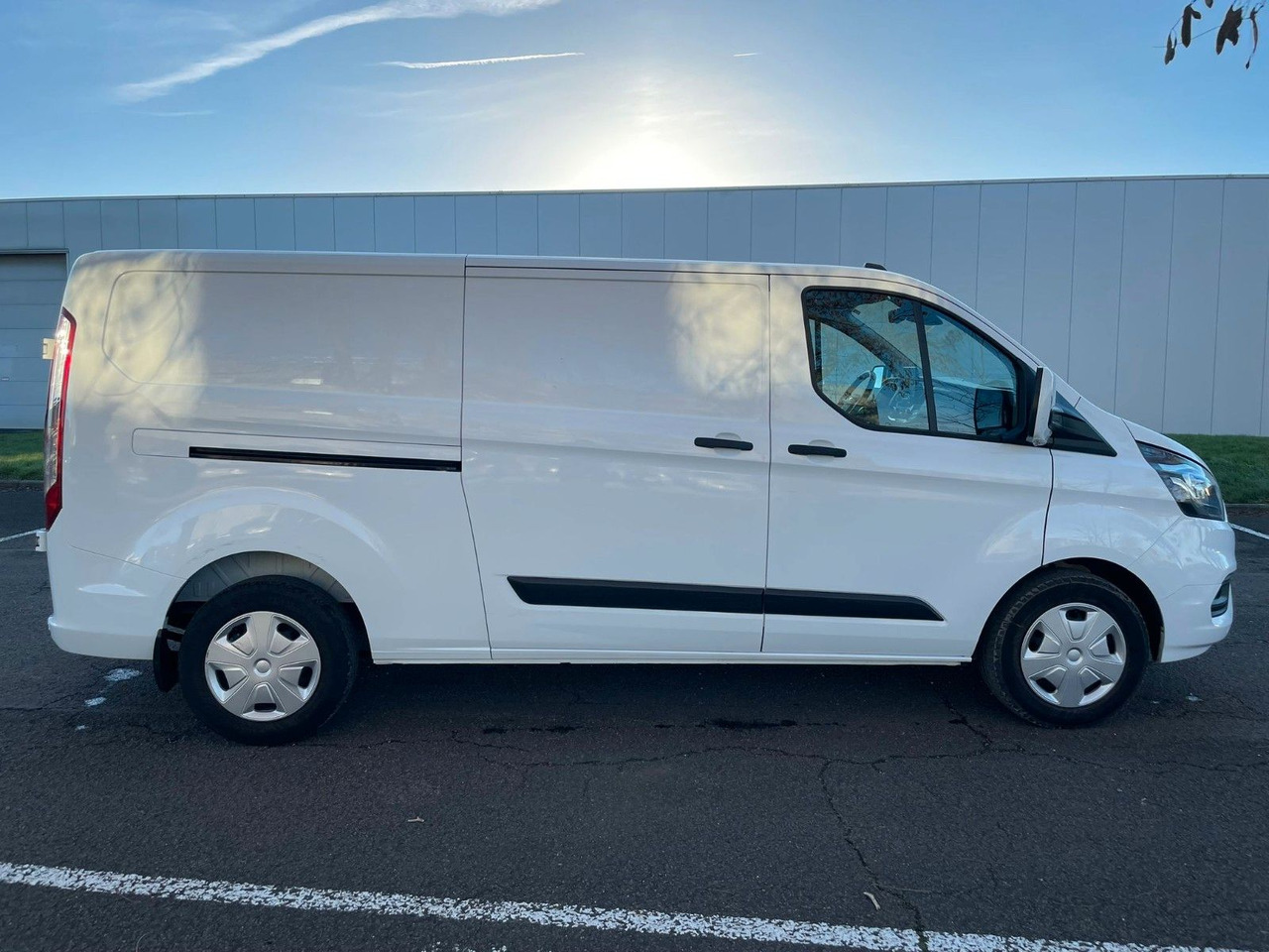 Легковой фургон Ford Transit Custom L2. Klima. Navi. Kamera. Tempomat: фото 10 Легковой фургон Ford Transit Custom L2. Klima. Navi. Kamera. Tempomat: фото 10