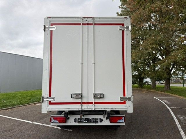 MAN TGE 3-140. Koffer 4.30m. Klima. Navi. Tempomat. - Фургон с закрытым кузовом: фото 4 MAN TGE 3-140. Koffer 4.30m. Klima. Navi. Tempomat. - Фургон с закрытым кузовом: фото 4