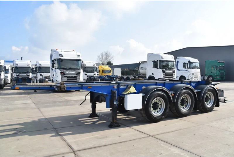 Van Hool A3C002 - ADR FL - 20 FT SWAP - LIFT AXLE - BPW AXLES - DISC BRAKES - 3180 KG EMPTY WEIGHT ! - Полуприцеп-контейнеровоз/ Сменный кузов: фото 5 Van Hool A3C002 - ADR FL - 20 FT SWAP - LIFT AXLE - BPW AXLES - DISC BRAKES - 3180 KG EMPTY WEIGHT ! - Полуприцеп-контейнеровоз/ Сменный кузов: фото 5