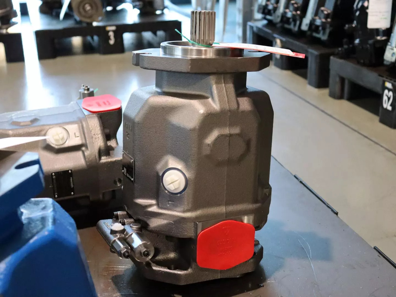 REXROTH A10VO100DFR/31R-VSC62K68 - Гидравлический насос для Строительной техники: фото 1 REXROTH A10VO100DFR/31R-VSC62K68 - Гидравлический насос для Строительной техники: фото 1