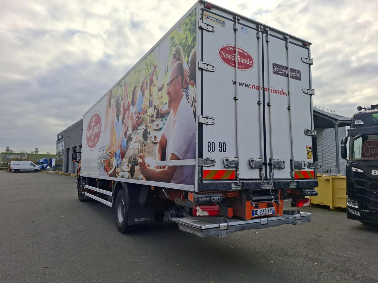 SCANIA P 280 DB4x2HNA - Грузовик-шасси: фото 3 SCANIA P 280 DB4x2HNA - Грузовик-шасси: фото 3