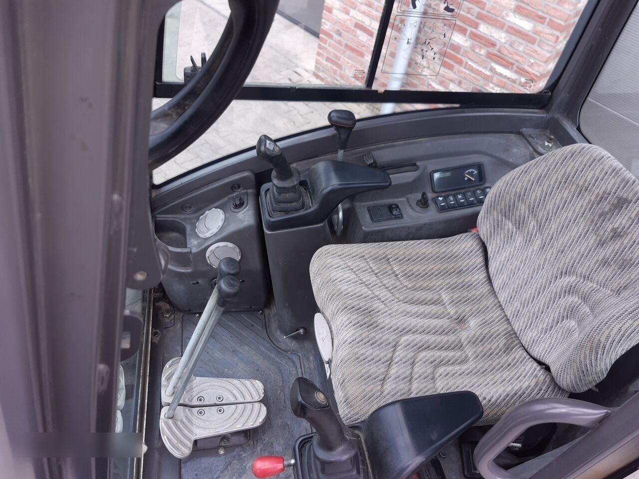 Volvo EC18D - Мини-экскаватор: фото 5 Volvo EC18D - Мини-экскаватор: фото 5