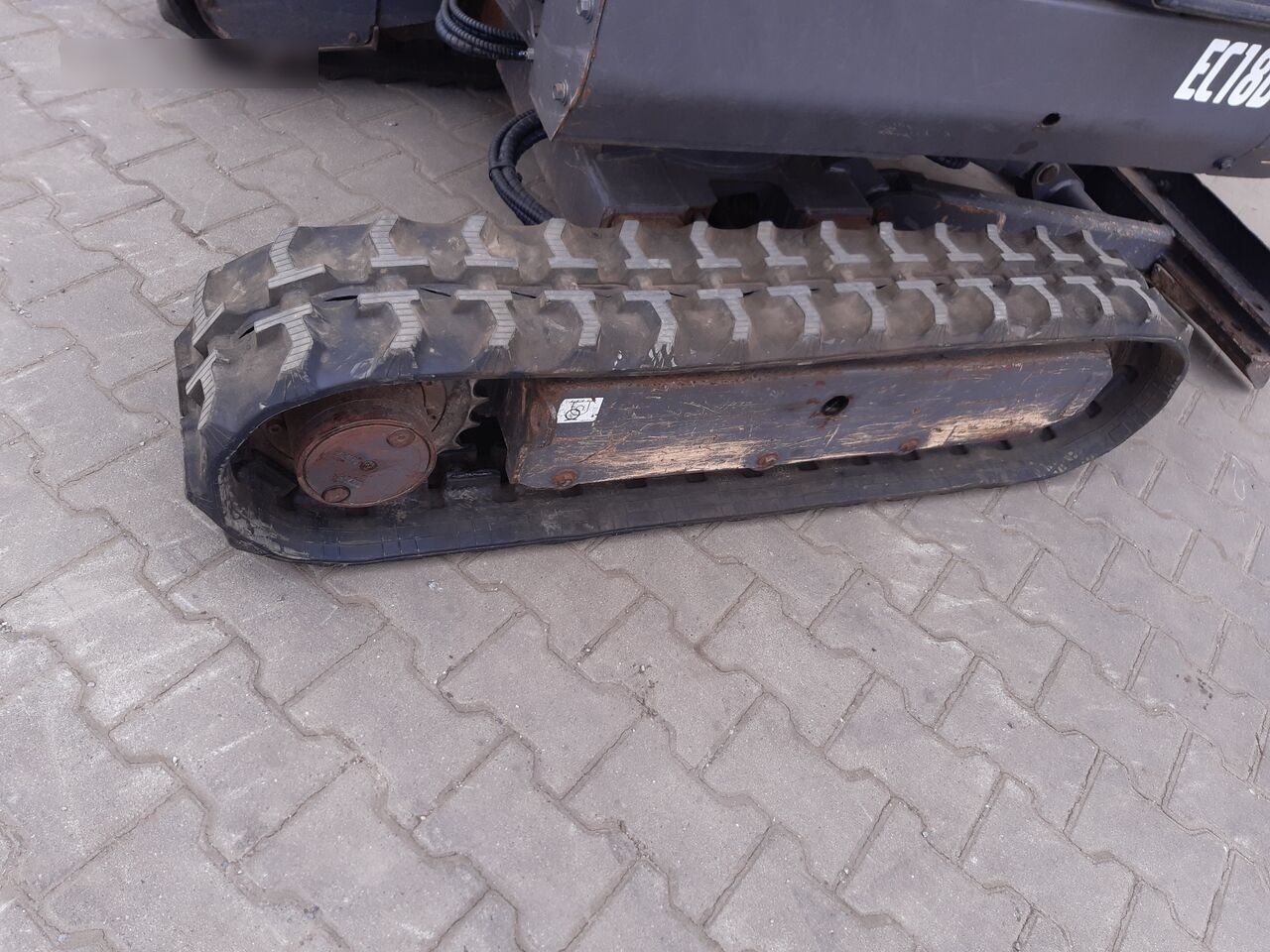 Мини-экскаватор Volvo EC18D: фото 10 Мини-экскаватор Volvo EC18D: фото 10